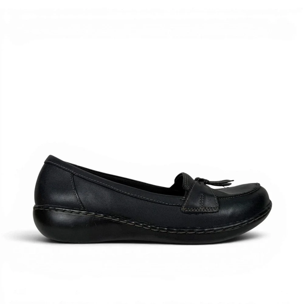 Clarks Ashland Bubble Loafers Womens 7.5 Wide Black Leather Slip On Tassel